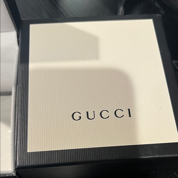 Gucci Womens / Unisex Silver Timepiece Watch main image 4